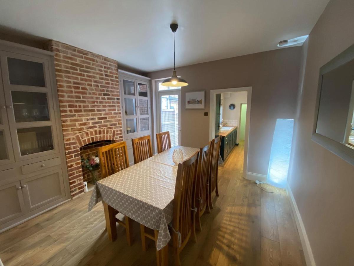 Luxurious 3 Bedroom House With Permit Parking Norwich Ngoại thất bức ảnh